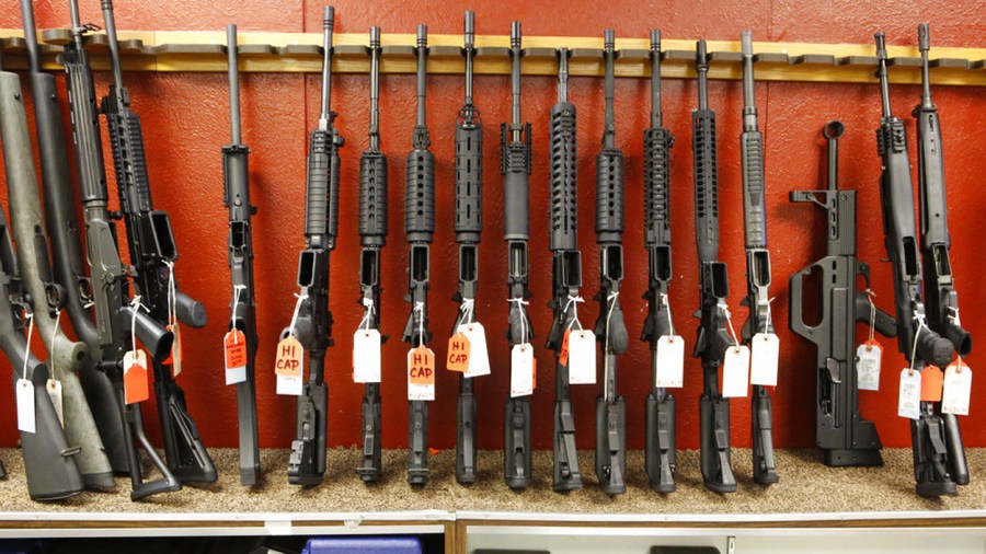 Poll Americans and Guns_325159