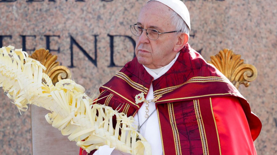 pope-francis-palm-sunday_404401