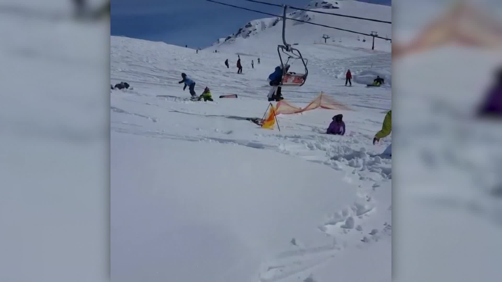 ski lift_402270