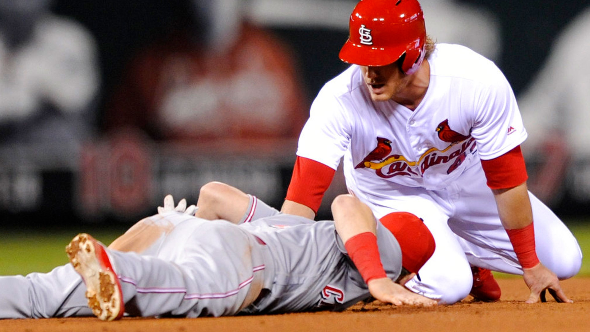 CARDINALS-VS-REDS_1524306490267.jpg
