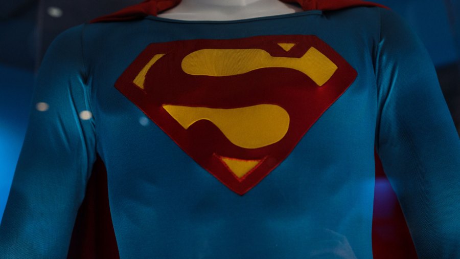 superman_1523797813071.jpg