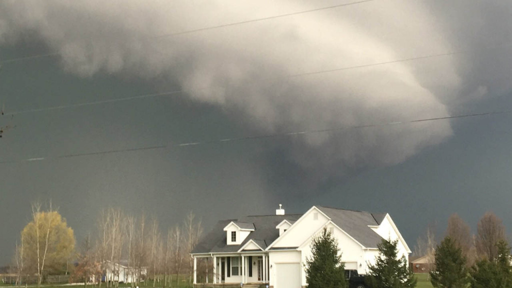 wall-cloud_1522847126743.jpg