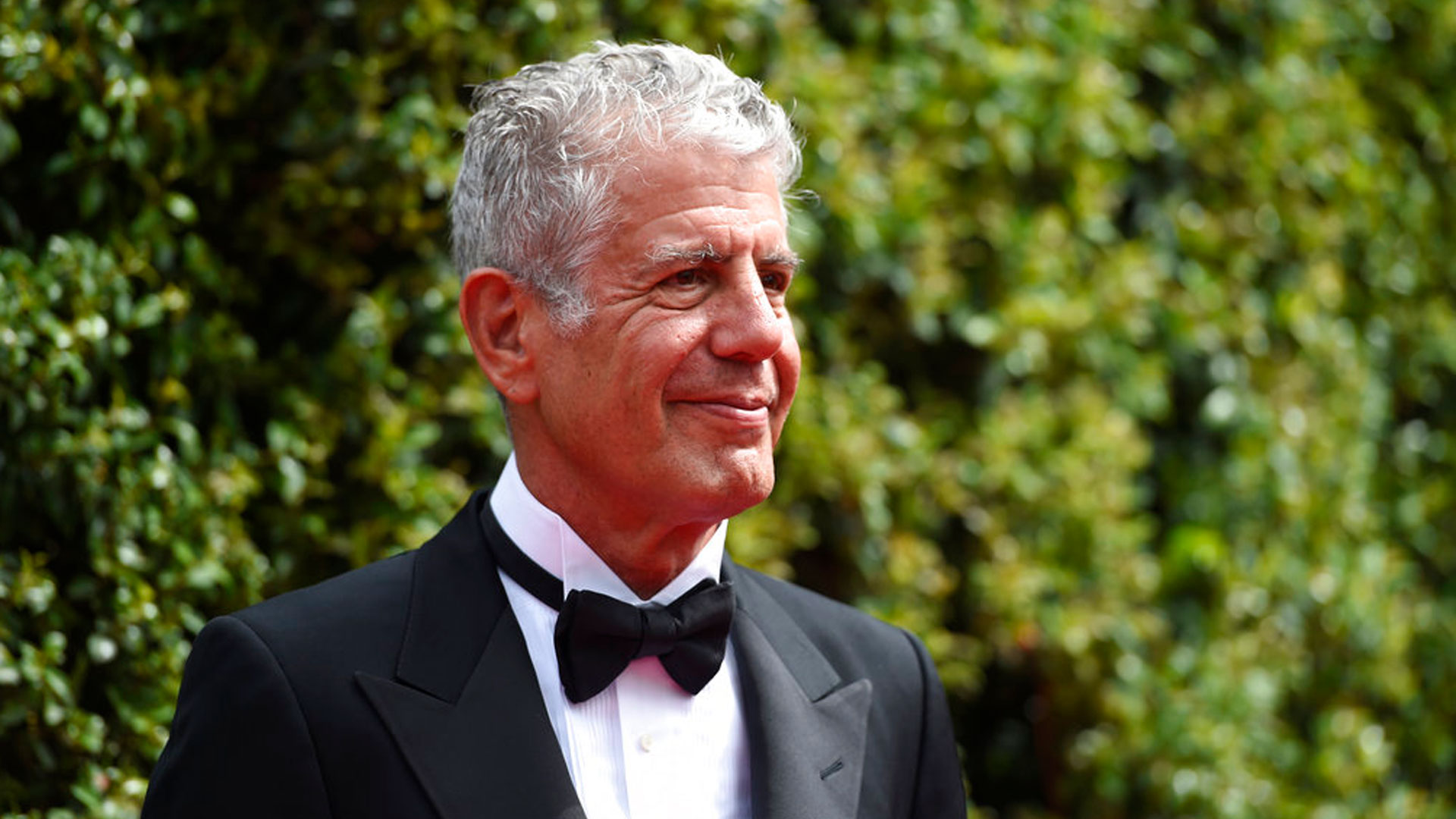 bourdain_1528626253424.jpg