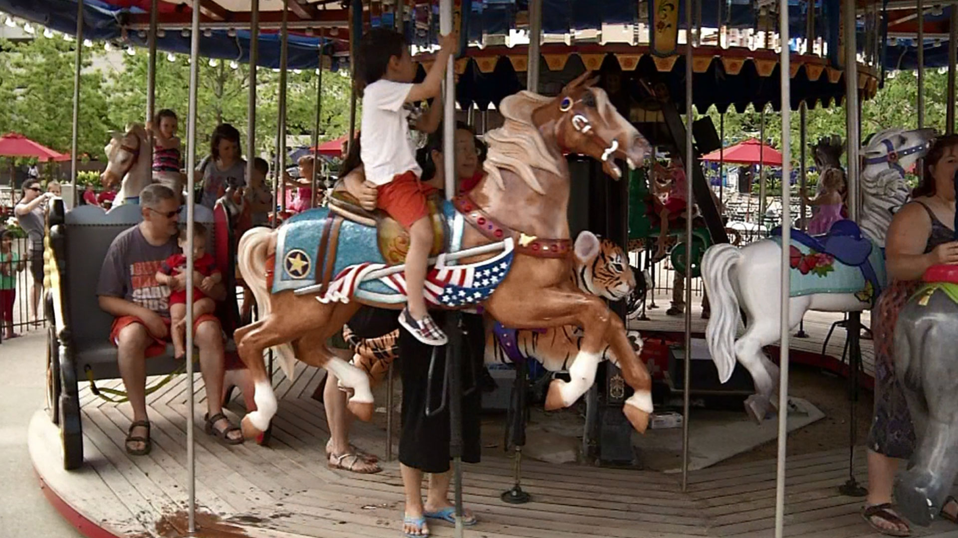 carousel-commons-for-kids_1528233945422.jpg