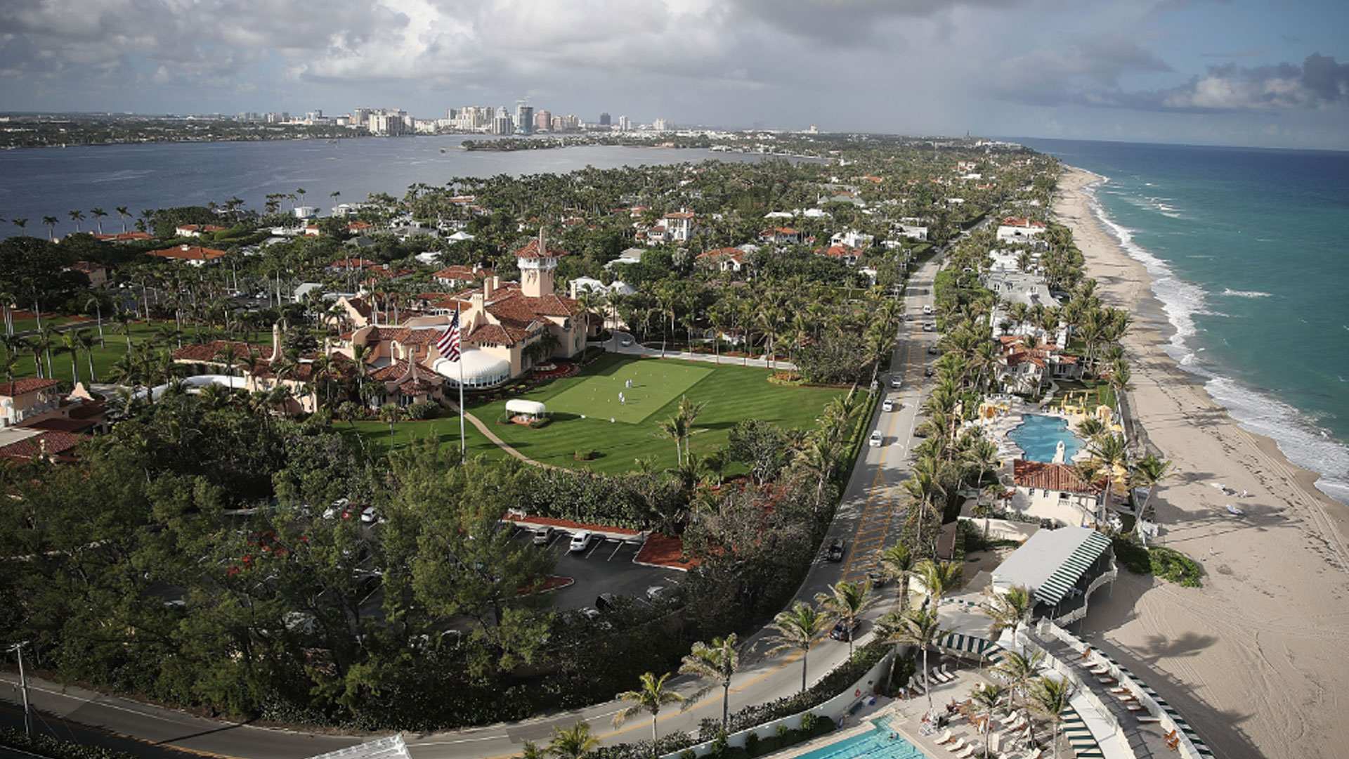 mar-a-lago_1530963413758.jpg
