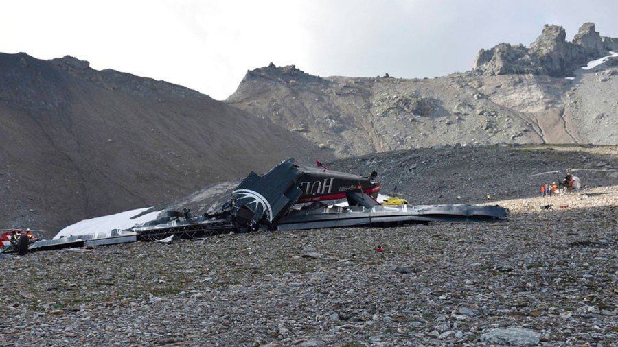 plane-crash-alps_1533475003329.jpg
