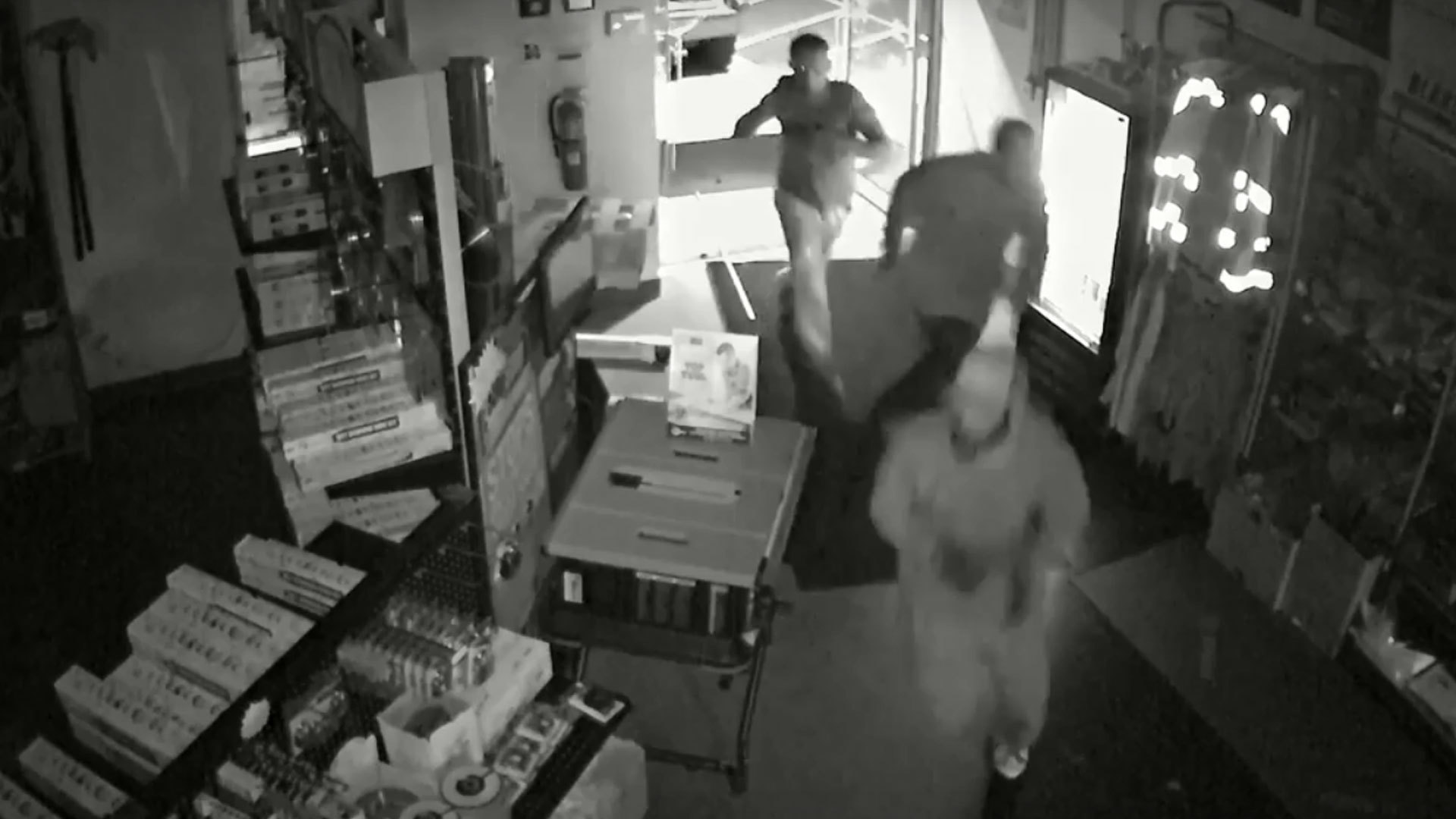 Thieves make off with thousands of dollars' worth of tools during Grandview Heights break-in