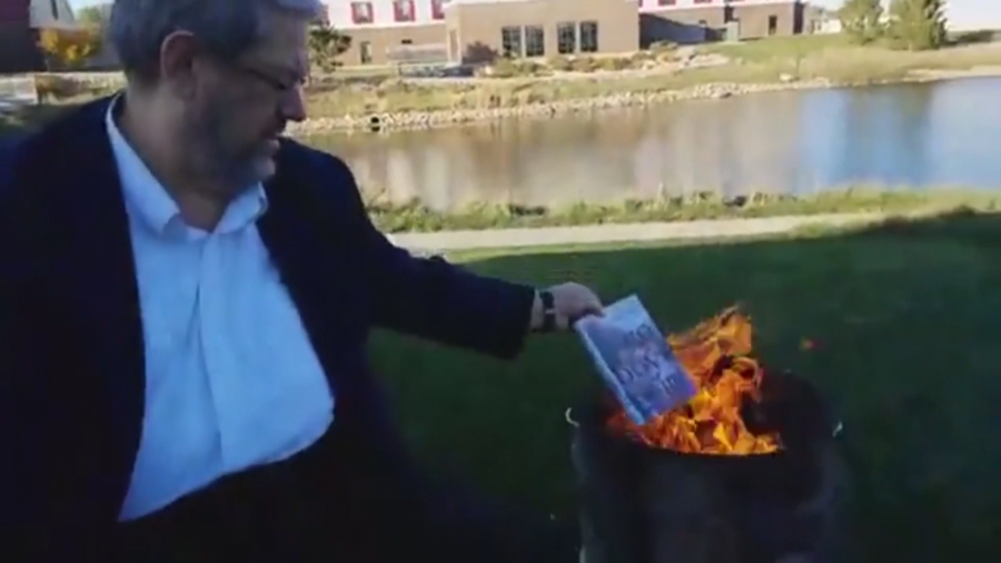 BOOKBURNING_1540250199744-118809294.png
