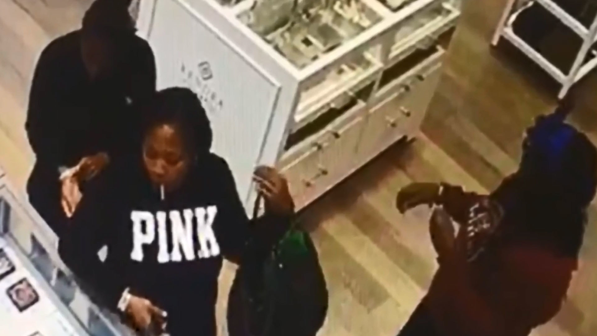 Police: Shoplifters pocket nearly $5K in jewelry from Easton retailer