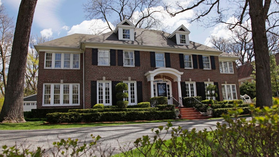 Home Alone House-846652698