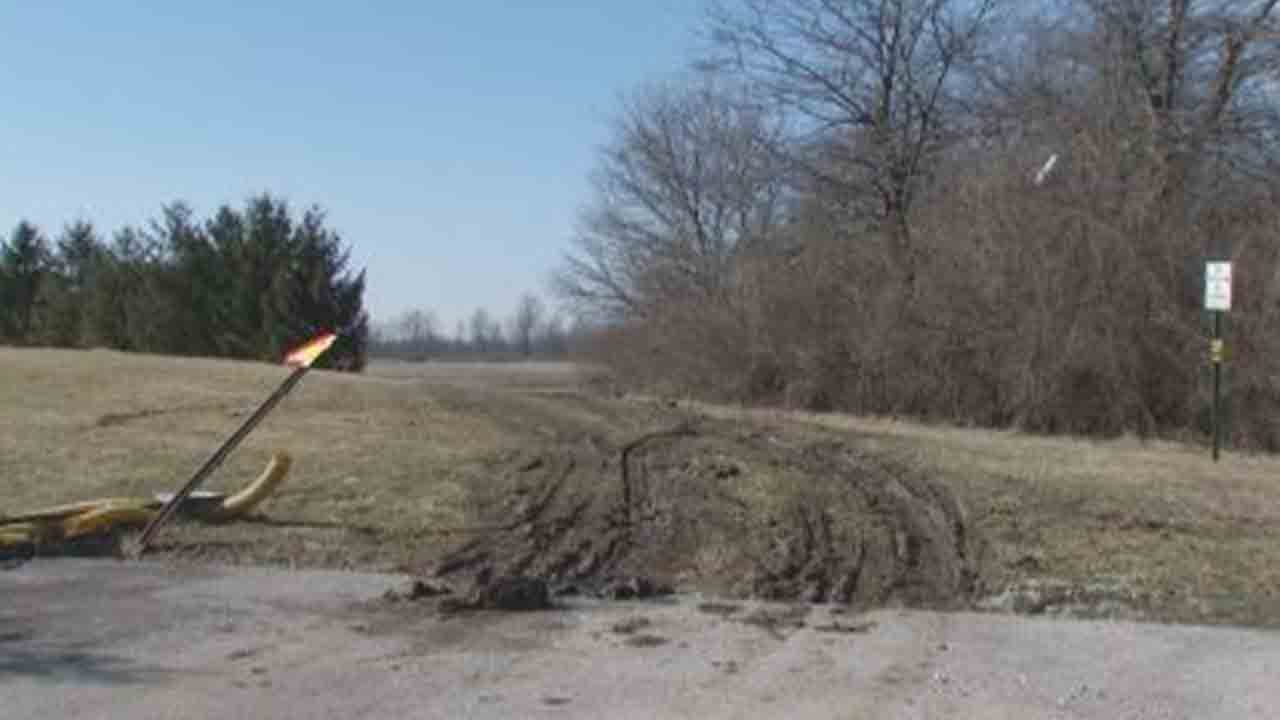 Man found dead in burning car in Canal Winchester