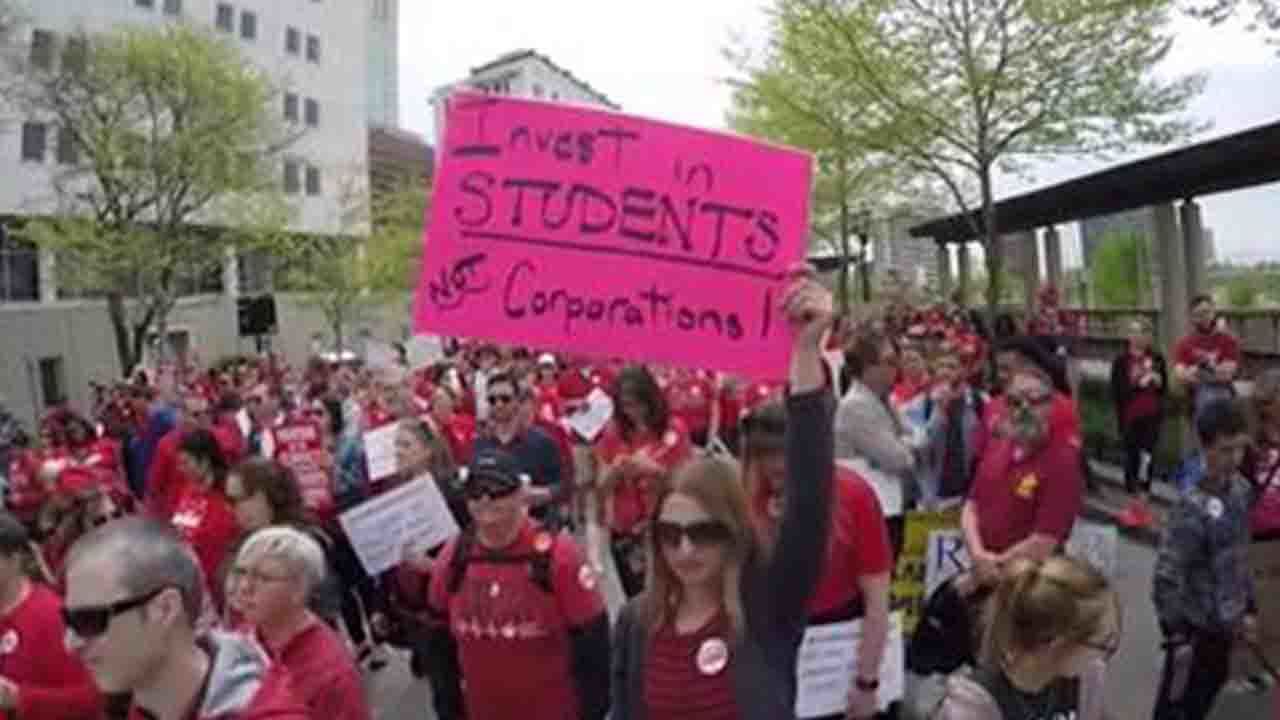 4,000 Columbus teachers march in protest of city corporate tax breaks