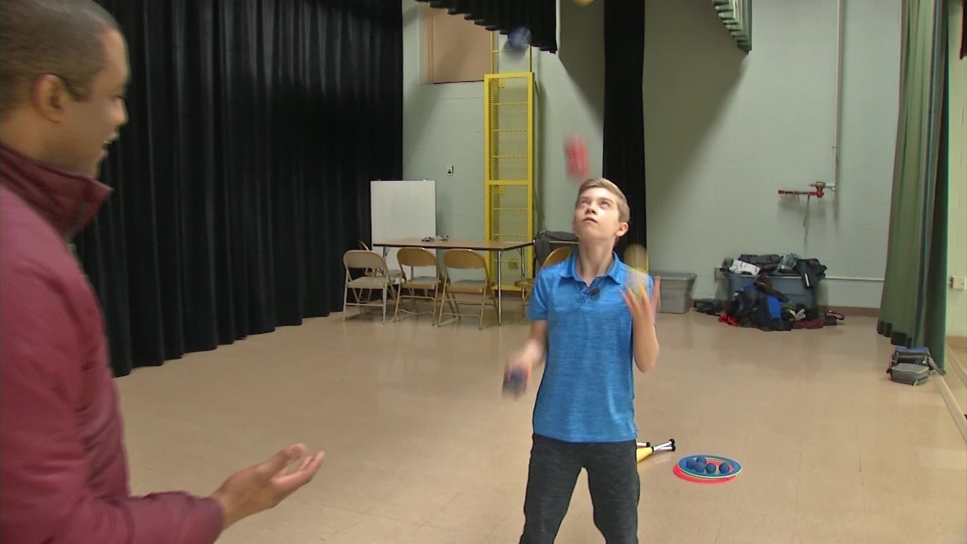 Little Big Shots: Juggling teen turning heads