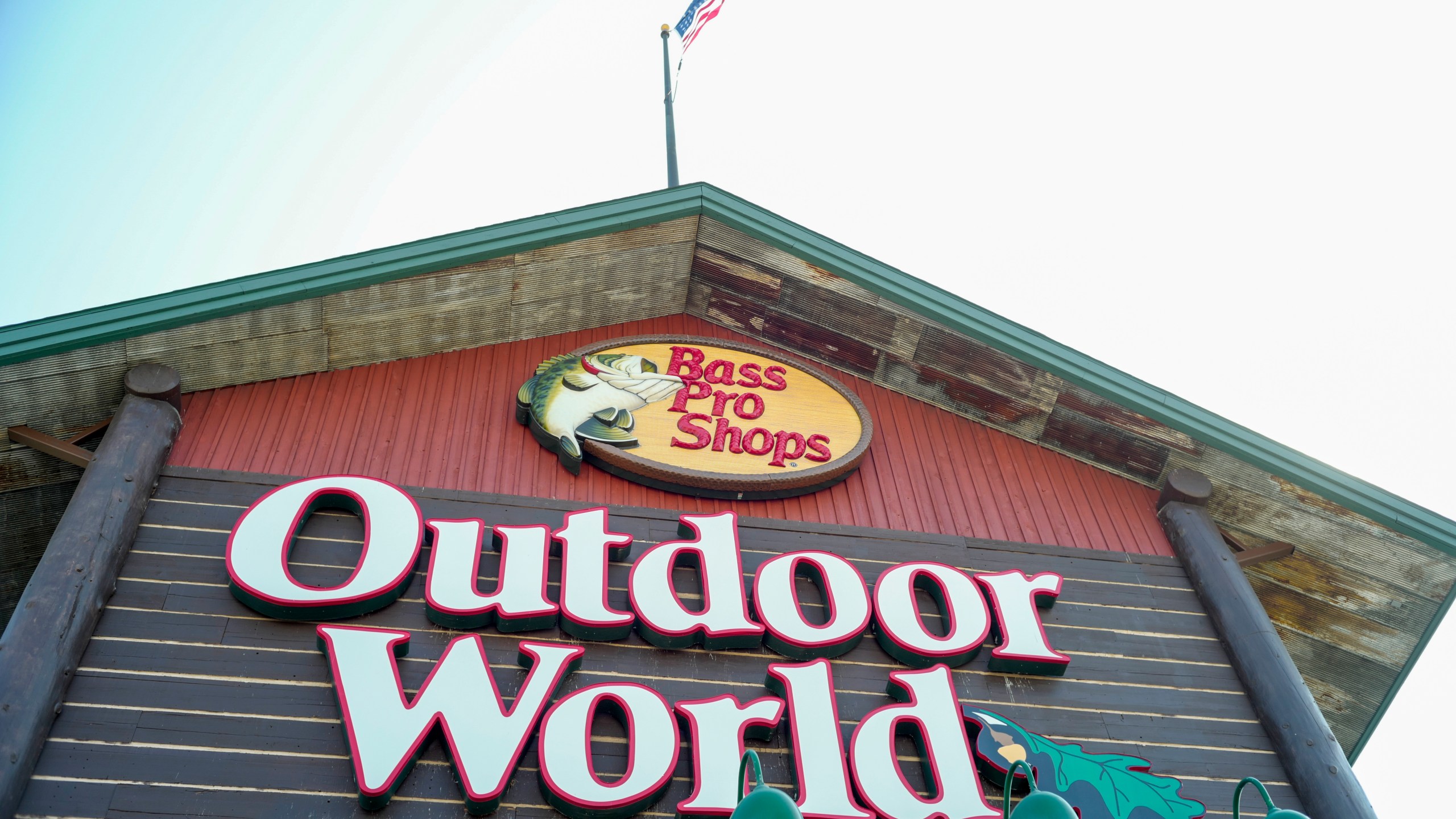 Bass Pro Shops