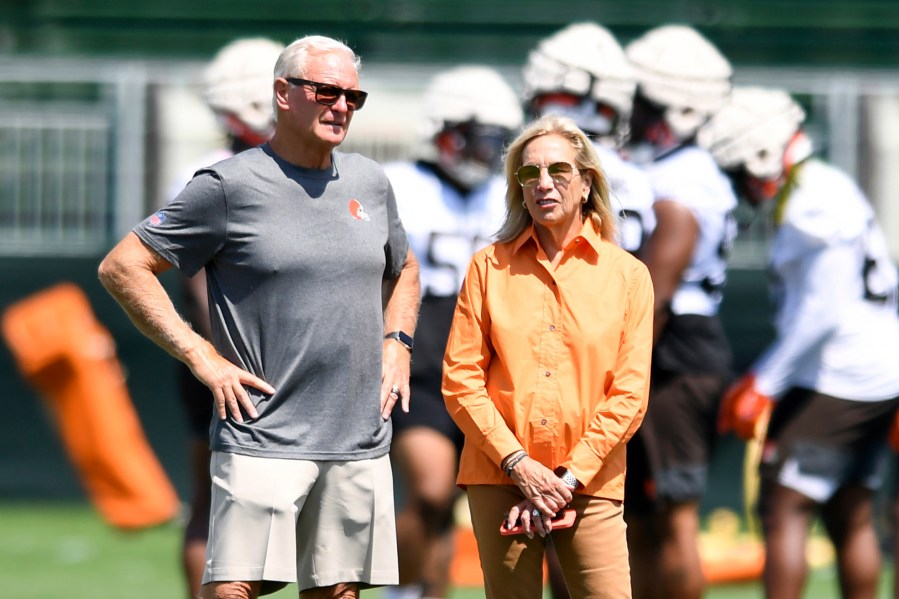Jimmy Haslam, Dee Haslam