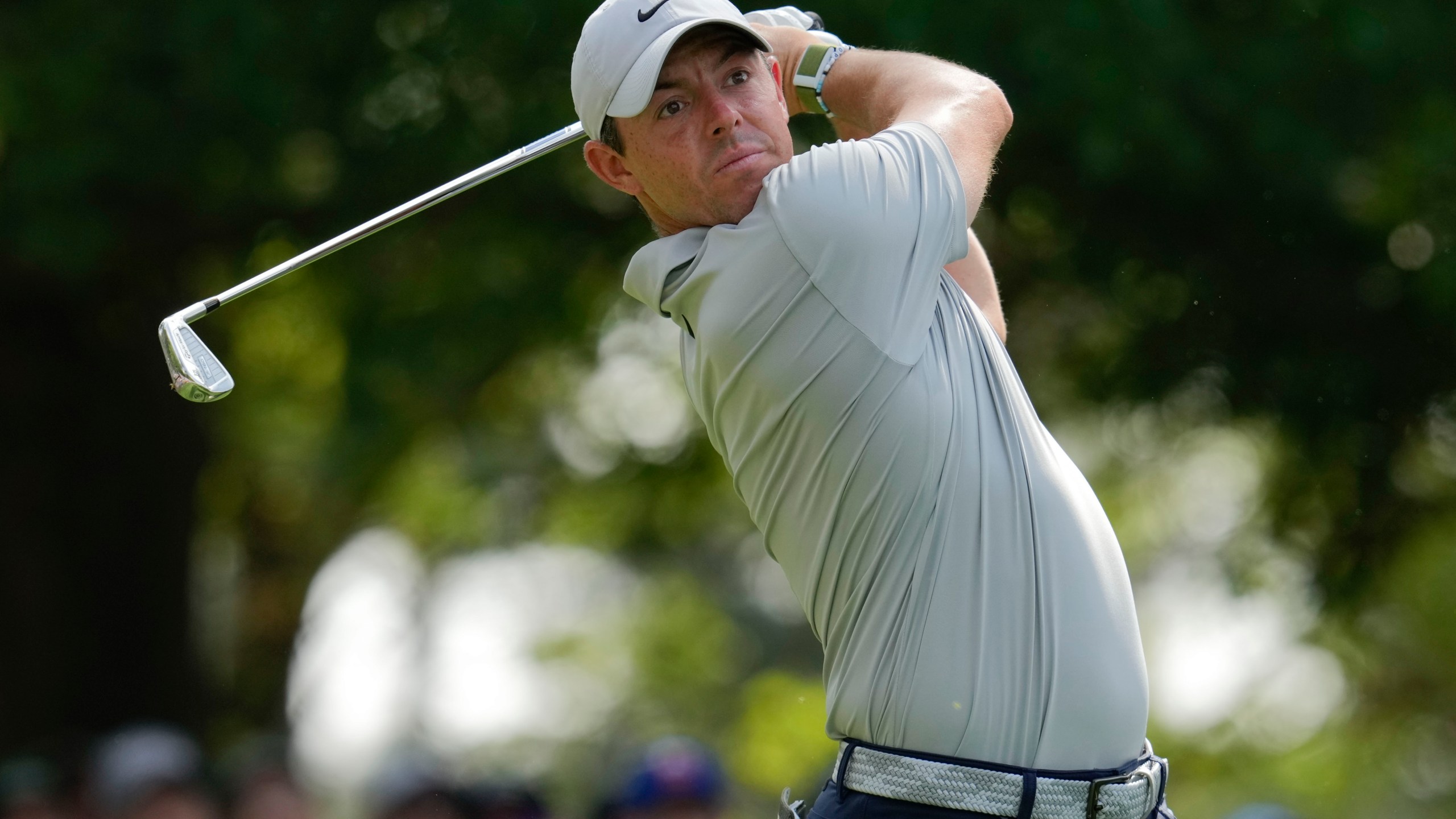 Rory McIlroy, of Northern Ireland, watches his tee shot on the fourth hole during the second round of the Masters golf tournament at Augusta National Golf Club on Friday, April 7, 2023, in Augusta, Ga. (AP Photo/Mark Baker)
