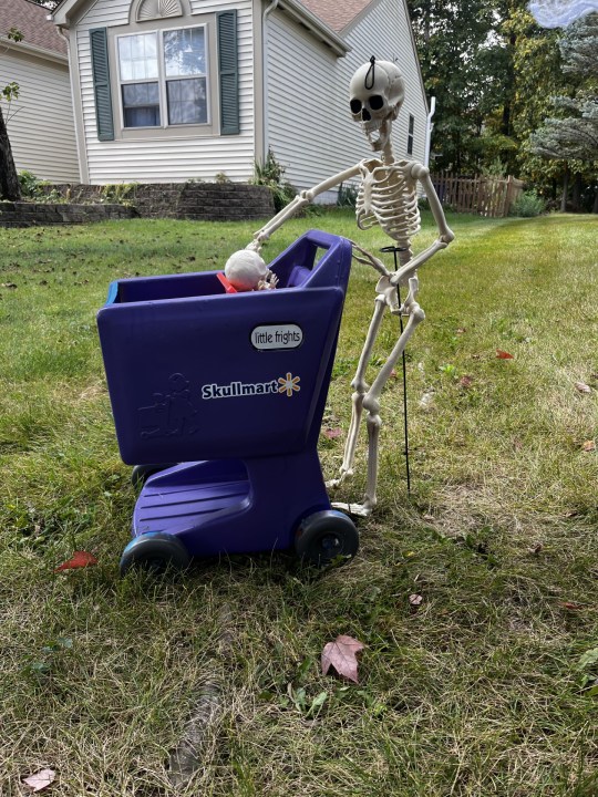 Jennifer Vickers' 2023 “Little Frights” Halloween decorations (Photo: Jennifer Vickers)