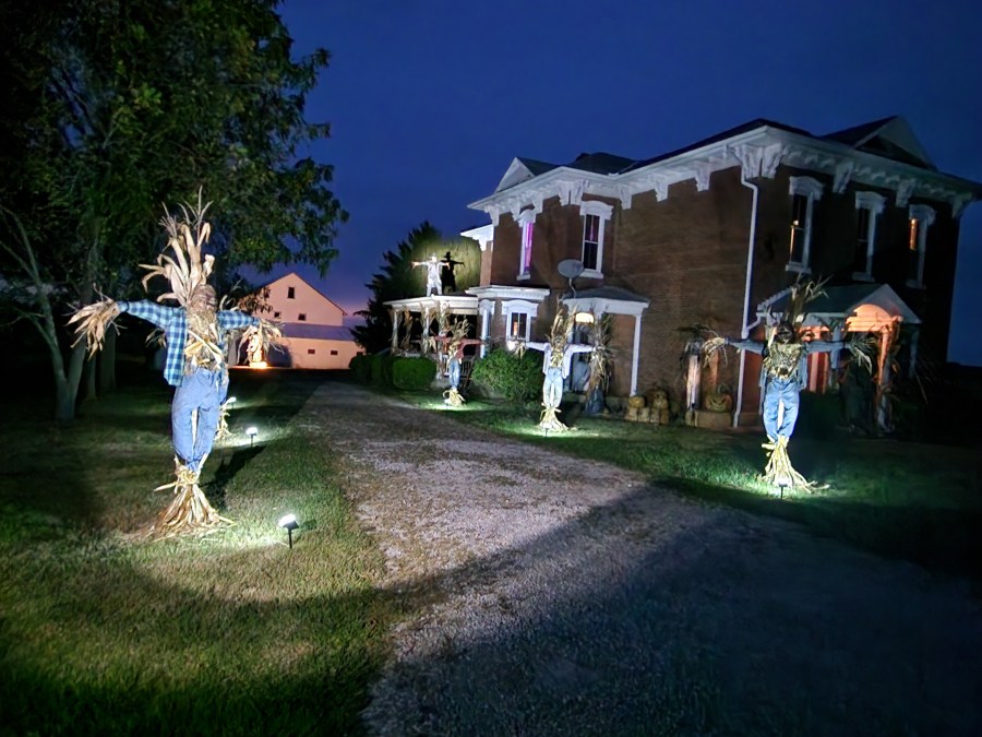 Samantha and Josh Hughes' 2023 Scarecrow Manor (Photo: Josh Hughes)