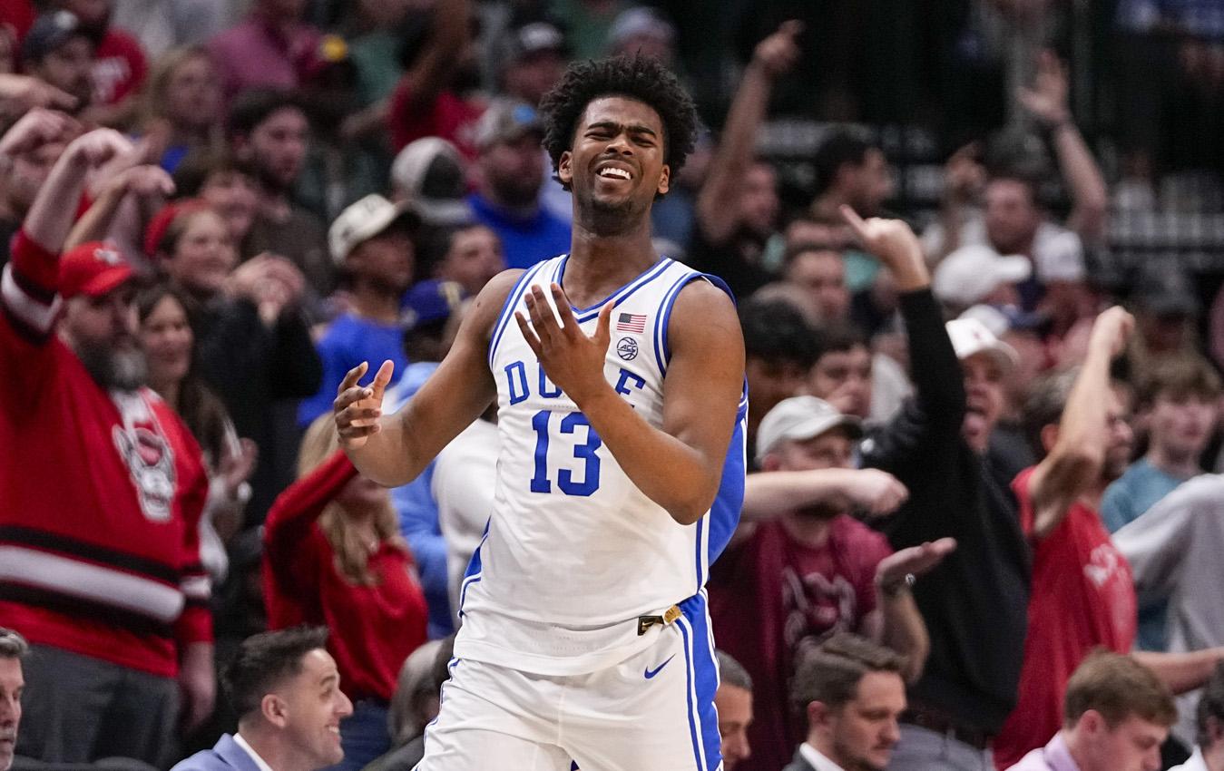 Duke's Sean Stewart reacts after a ruling against North Carolina State during the second half of an Elite Eight college basketball game in the NCAA Tournament in Dallas, Sunday, March 31, 2024. (AP Photo/Tony Gutierrez)