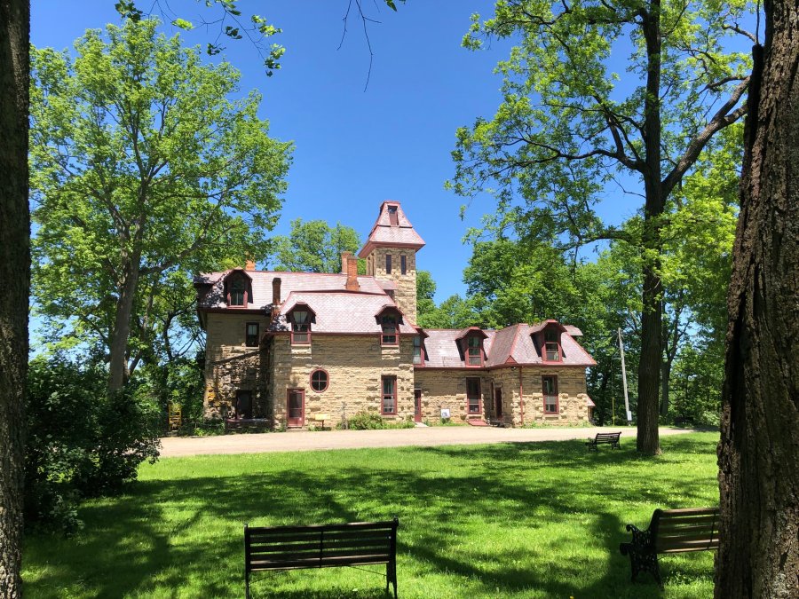 Piatt Castle Mac-A-Cheek