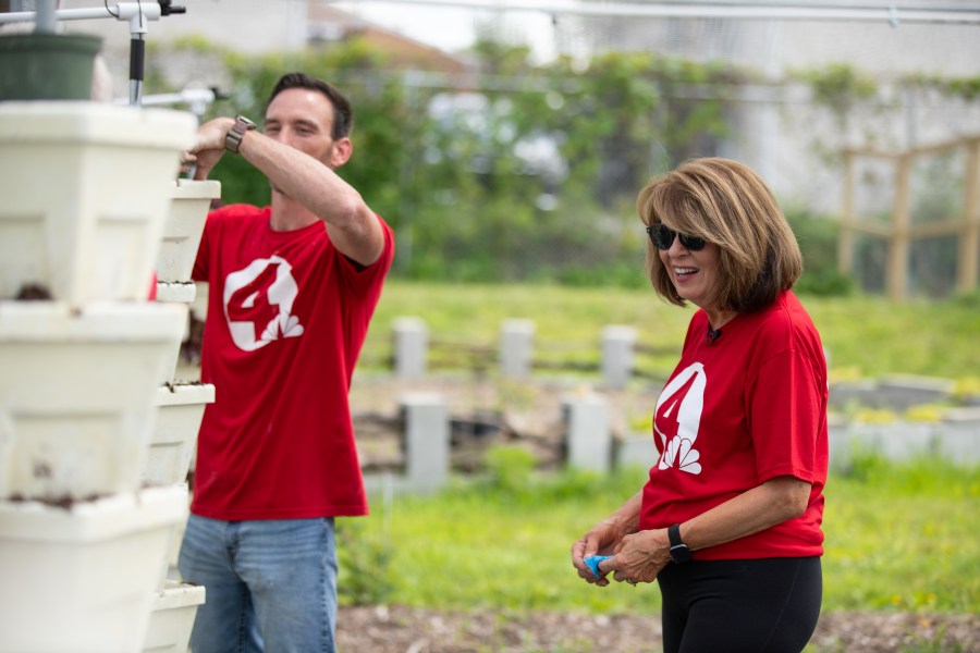 NBC4 volunteers worked at the Mid-Ohio Farm (Photo Courtesy: Carolyn Yaussy)