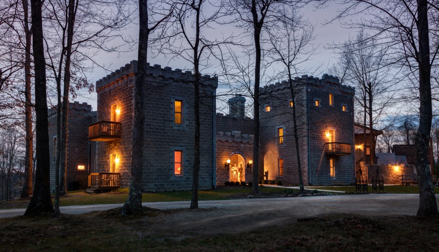 Ravenwood-a-exteriors