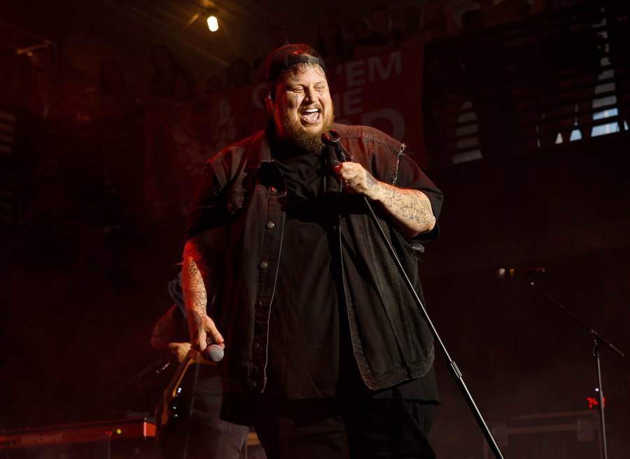NASHVILLE, TENNESSEE - JUNE 17: Jelly Roll performs during 107.5 The River's River on the Rooftop at Skydeck on Broadway on June 17, 2024 in Nashville, Tennessee. (Photo by Jason Kempin/Getty Images)