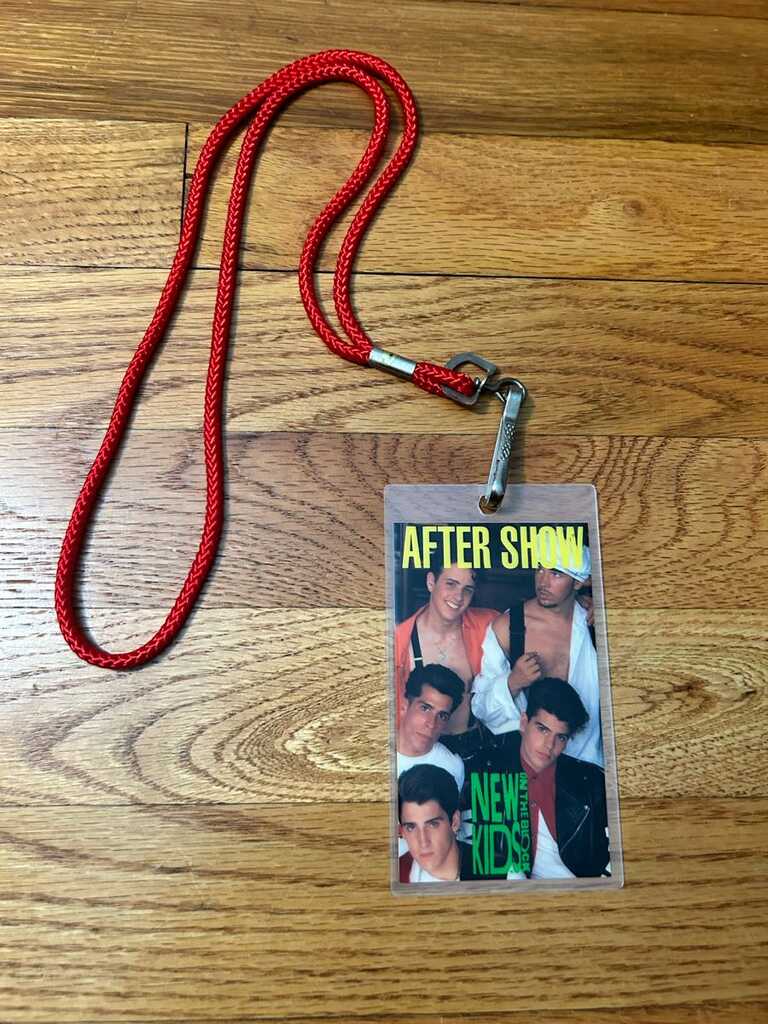 Item from Ashley Knott's KNOTB collection she is selling.