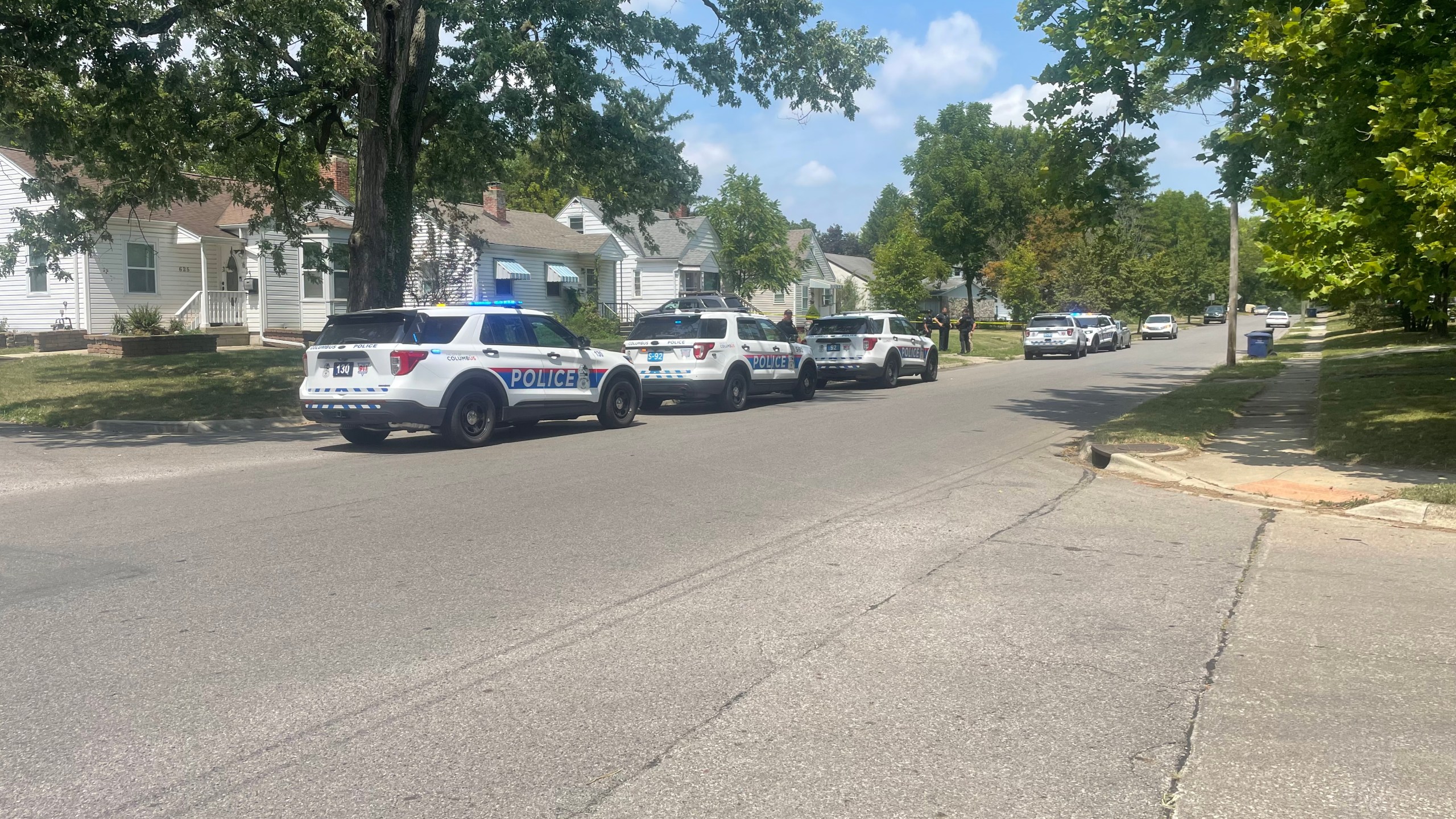 Scene of a stabbing on Napoleon Avenue that left one man dead on Thursday, Aug. 1, 2024. (NBC 4)