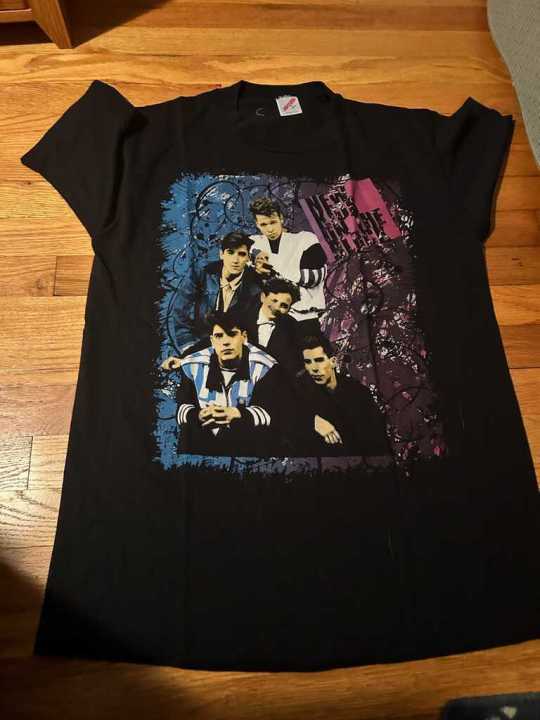 Item from Ashley Knott's KNOTB collection she is selling.