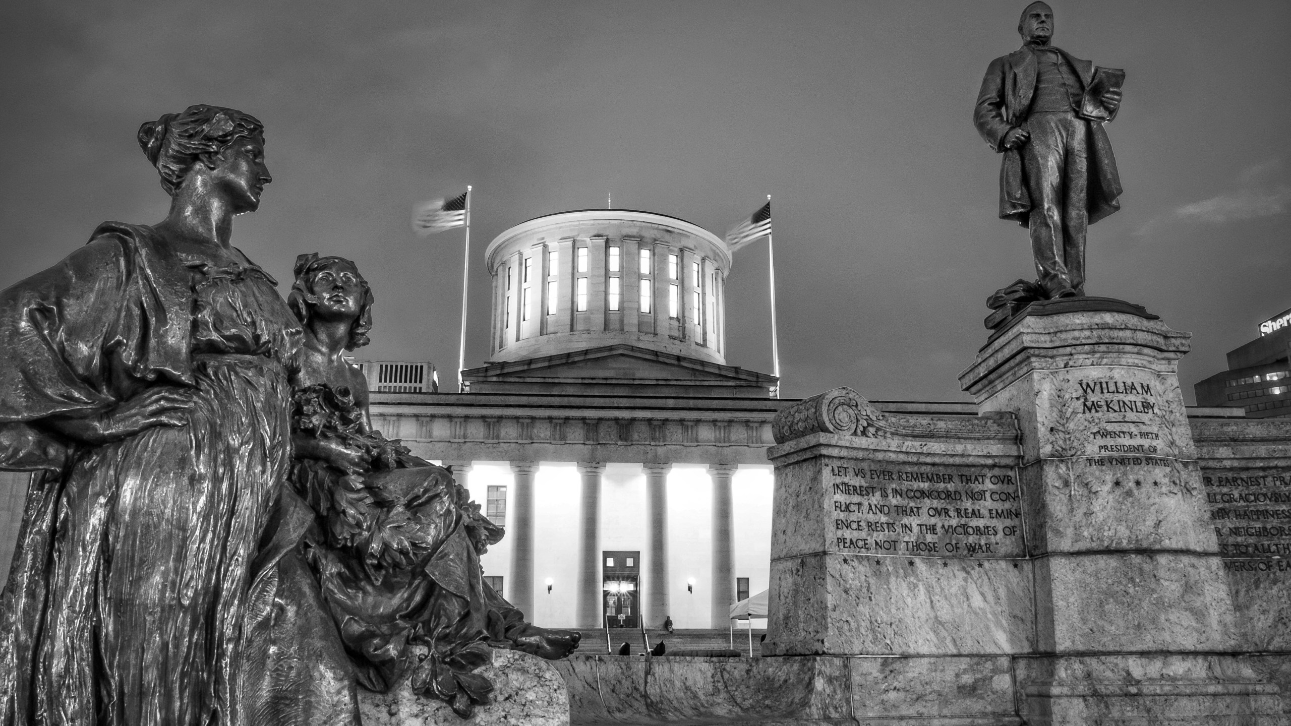 Ohio Statehouse Capitol Downtown Columbus Ohio