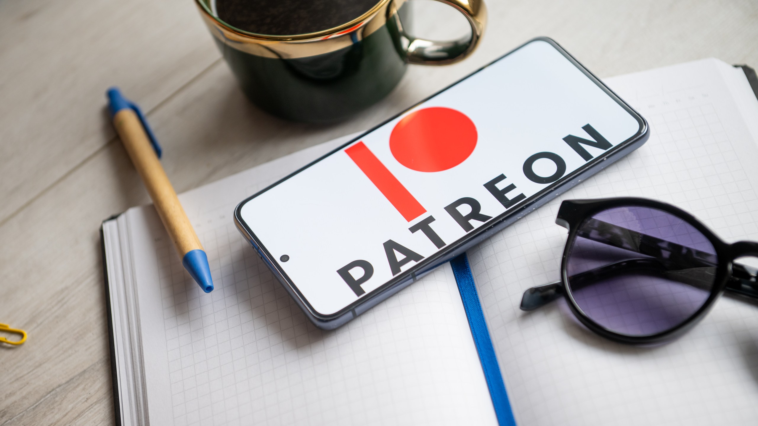 POLAND - 2024/01/31: In this photo illustration a Patreon logo seen displayed on a smartphone. (Photo Illustration by Mateusz Slodkowski/SOPA Images/LightRocket via Getty Images)