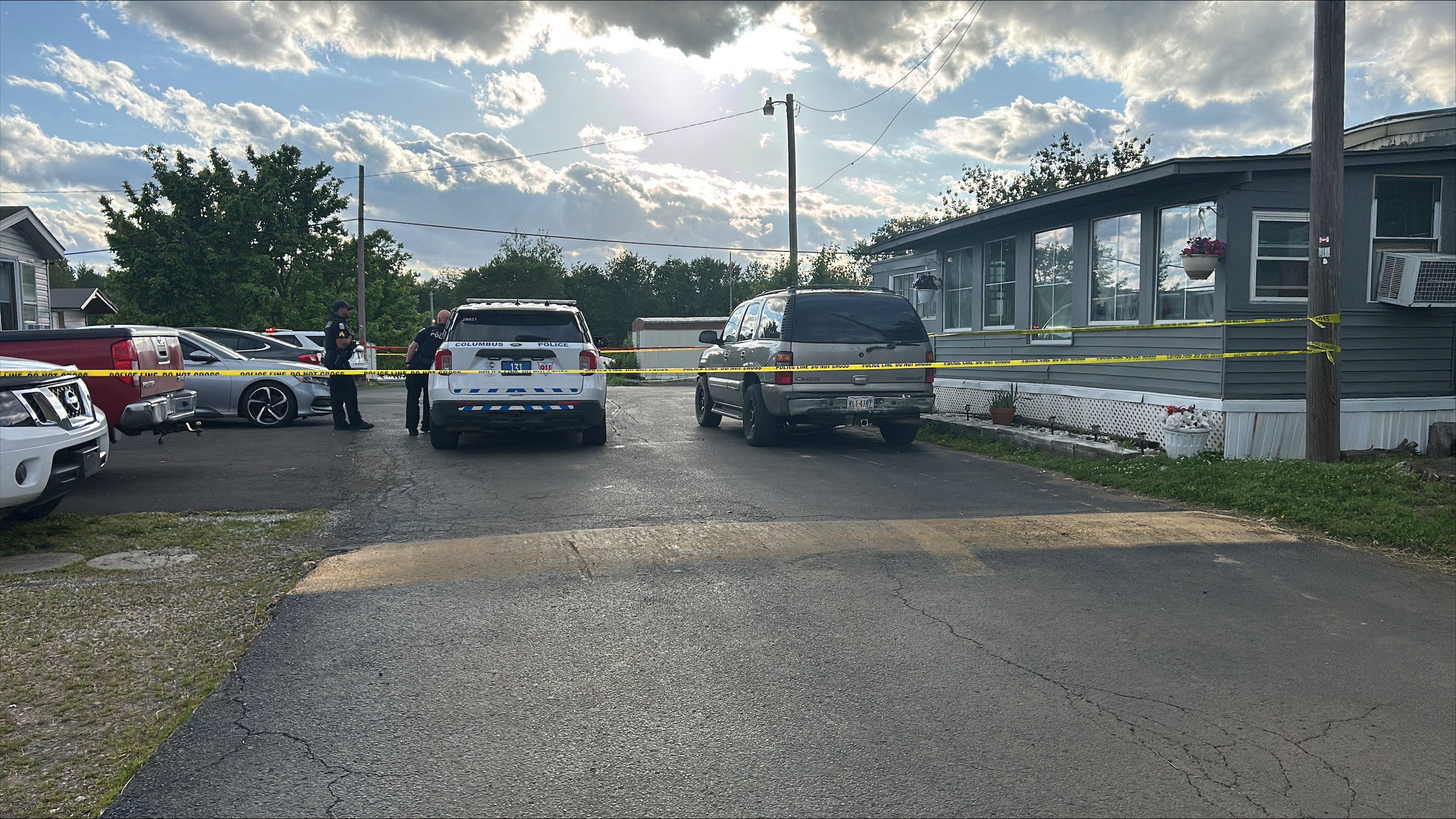 One dead following shooting at south Columbus mobile home park