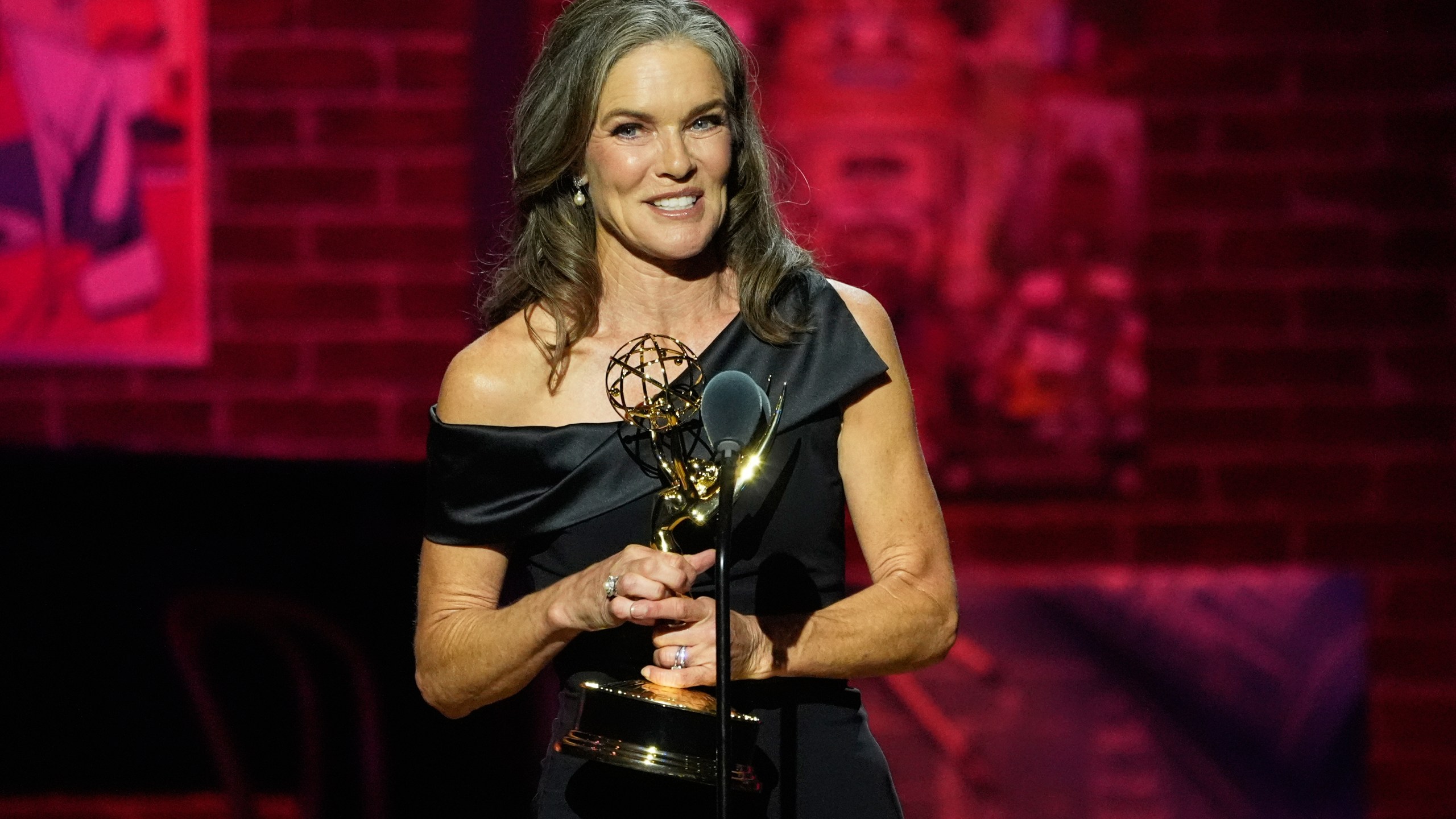 Actor Susan Walters accepts the award for Oustanding Supporting Actress in a Daytime Drama Series for her performance in "The Young and the Restless" during the 52nd Annual Daytime Emmy Awards on Friday, Oct. 17, 2025, at Pasadena Civic Auditorium in Pasadena, Calif. (AP Photo/Chris Pizzello)